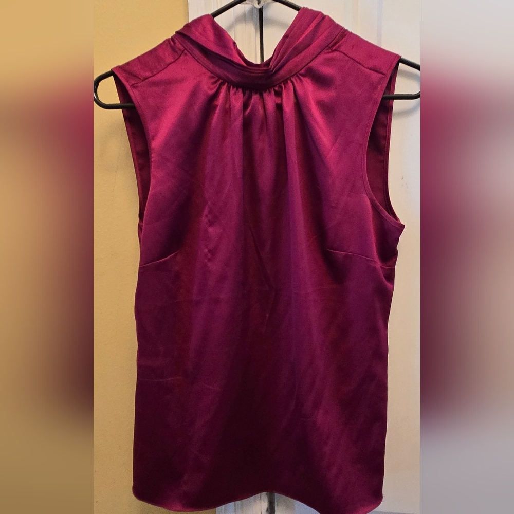 The Limited Womens Rich Burgandy Sleeveless Blouse with Mock Neck